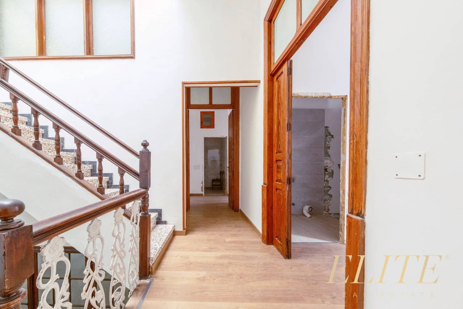 Hotel na sprzedaż w Las Palmas de Gran Canaria - 1 850 000 € (Ref: 9665716)