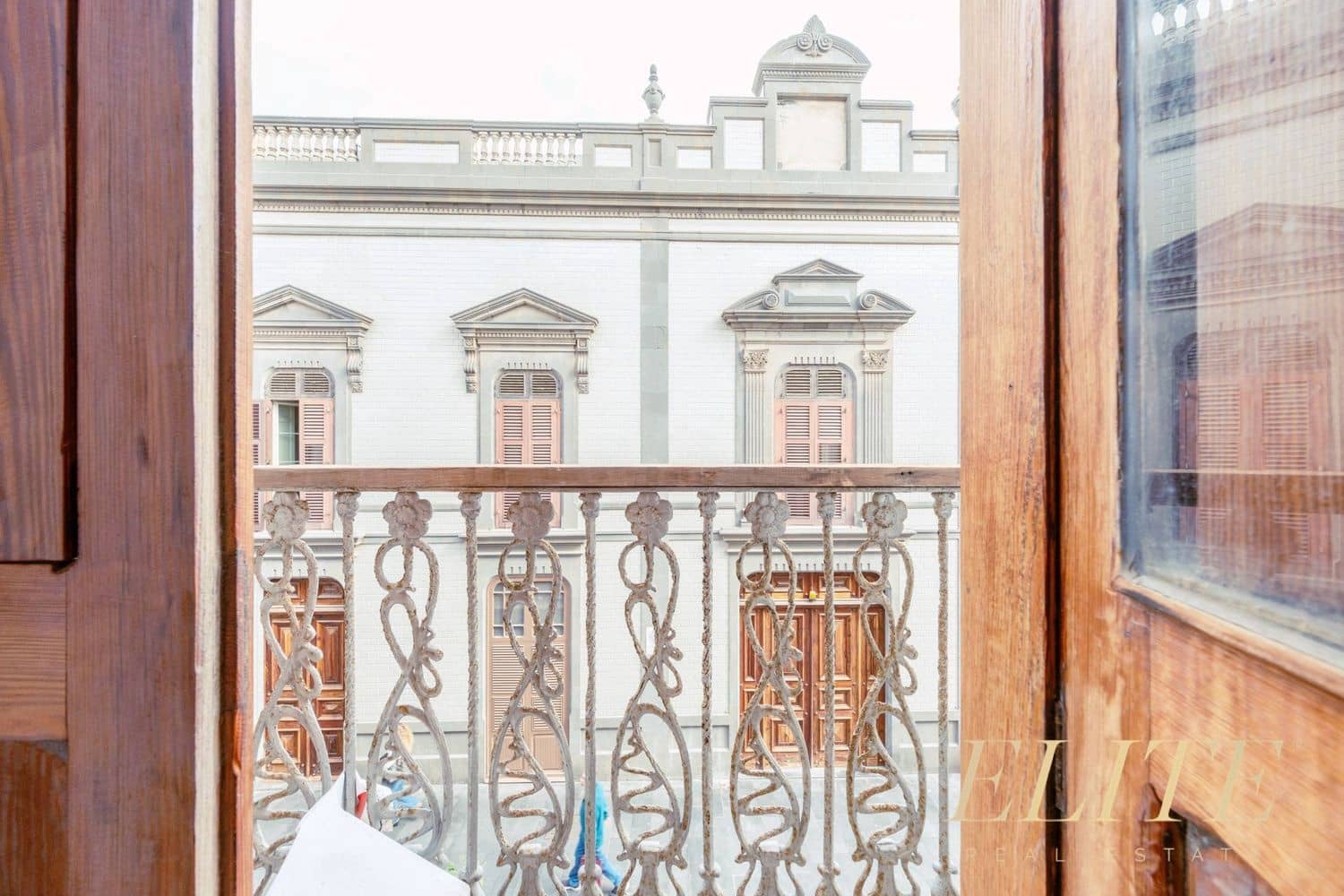 Hotel na sprzedaż w Las Palmas de Gran Canaria - 1 850 000 € (Ref: 9665716)