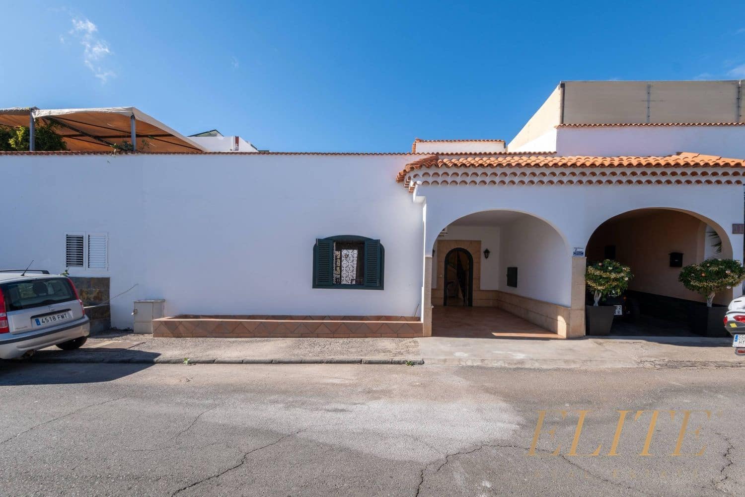 4 slaapkamer Huis te koop in San Bartolome de Tirajana met garage - € 580.000 (Ref: 9665717)