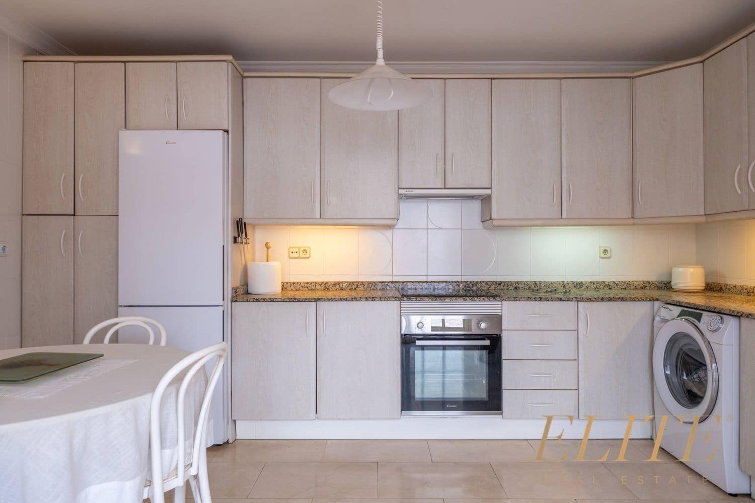 4 slaapkamer Huis te koop in San Bartolome de Tirajana met garage - € 580.000 (Ref: 9665717)