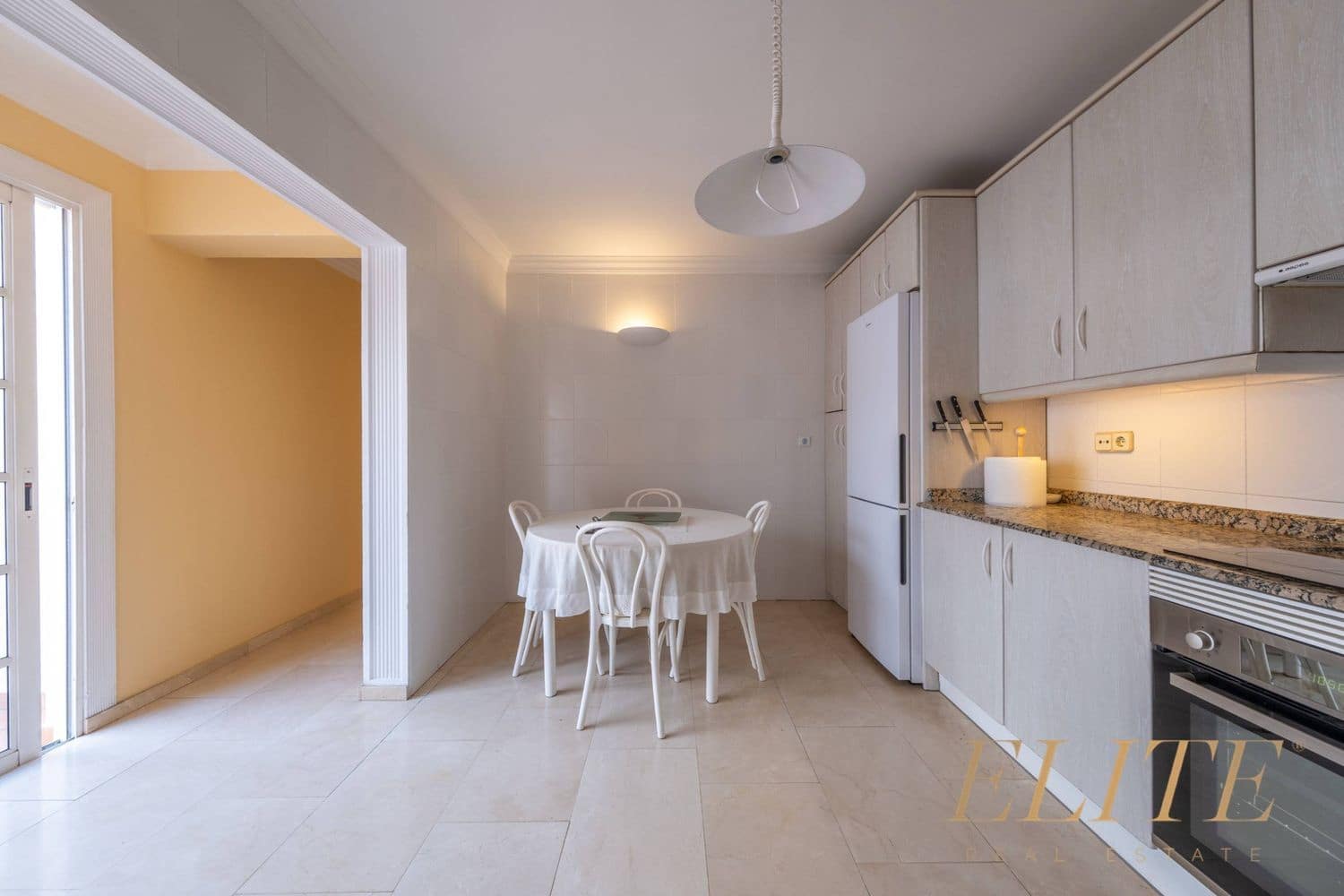 4 slaapkamer Huis te koop in San Bartolome de Tirajana met garage - € 580.000 (Ref: 9665717)