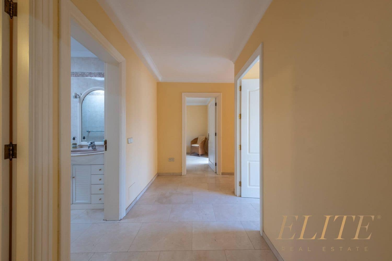 4 slaapkamer Huis te koop in San Bartolome de Tirajana met garage - € 580.000 (Ref: 9665717)