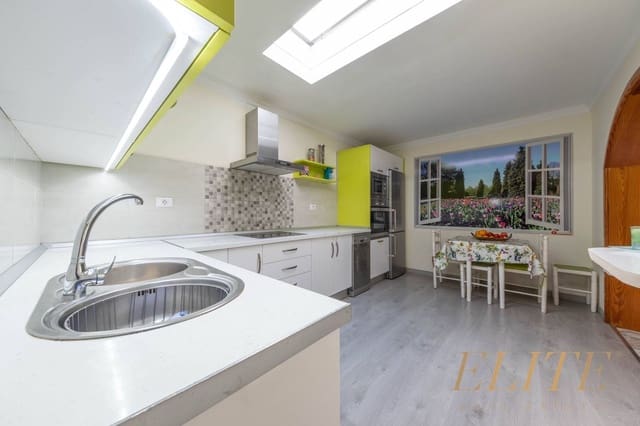 6 quarto Casa em Banda para venda em San Bartolomé de Tirajana com garagem - 540 000 € (Ref: 9665718)