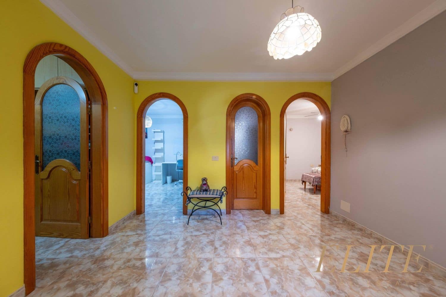 Casa de 6 habitaciones en San Bartolomé de Tirajana en venta con garaje - 540.000 € (Ref: 9665718)