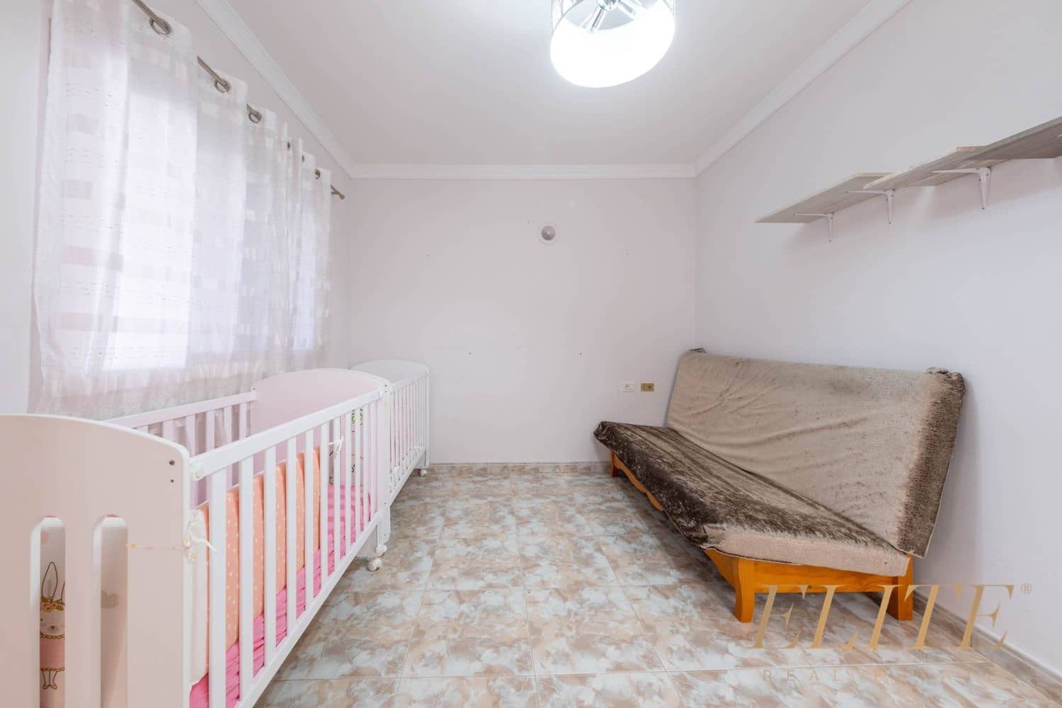 Casa de 6 habitaciones en San Bartolomé de Tirajana en venta con garaje - 540.000 € (Ref: 9665718)