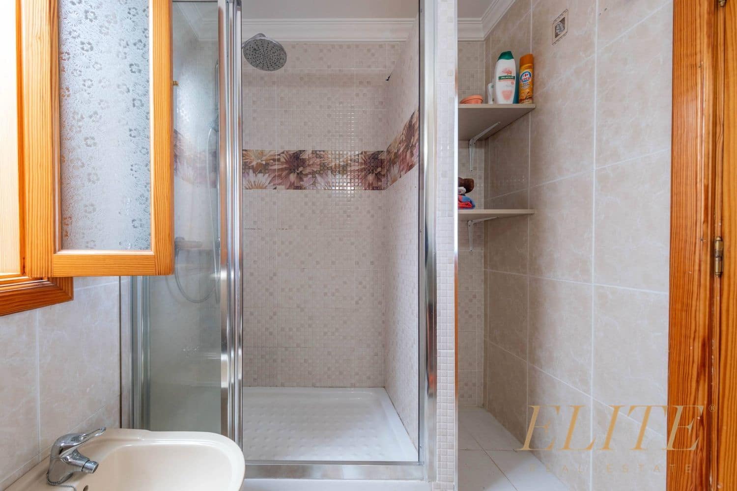 Casa de 6 habitaciones en San Bartolomé de Tirajana en venta con garaje - 540.000 € (Ref: 9665718)