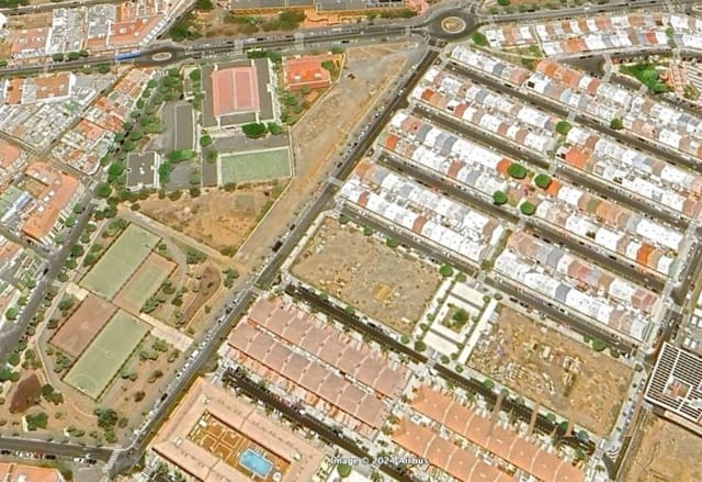 Ubebygd land til salgs i Santa Lucía de Tirajana - € 1 648 000 (Ref: 9665720)