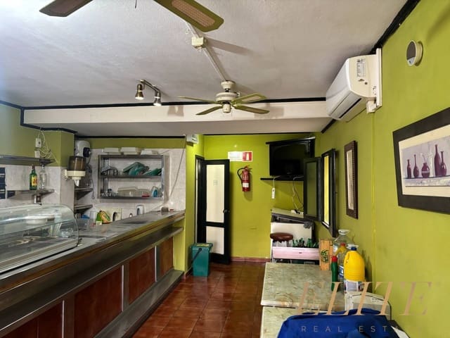 Local Comercial en San Bartolomé de Tirajana en venta - 114.000 € (Ref: 9694859)