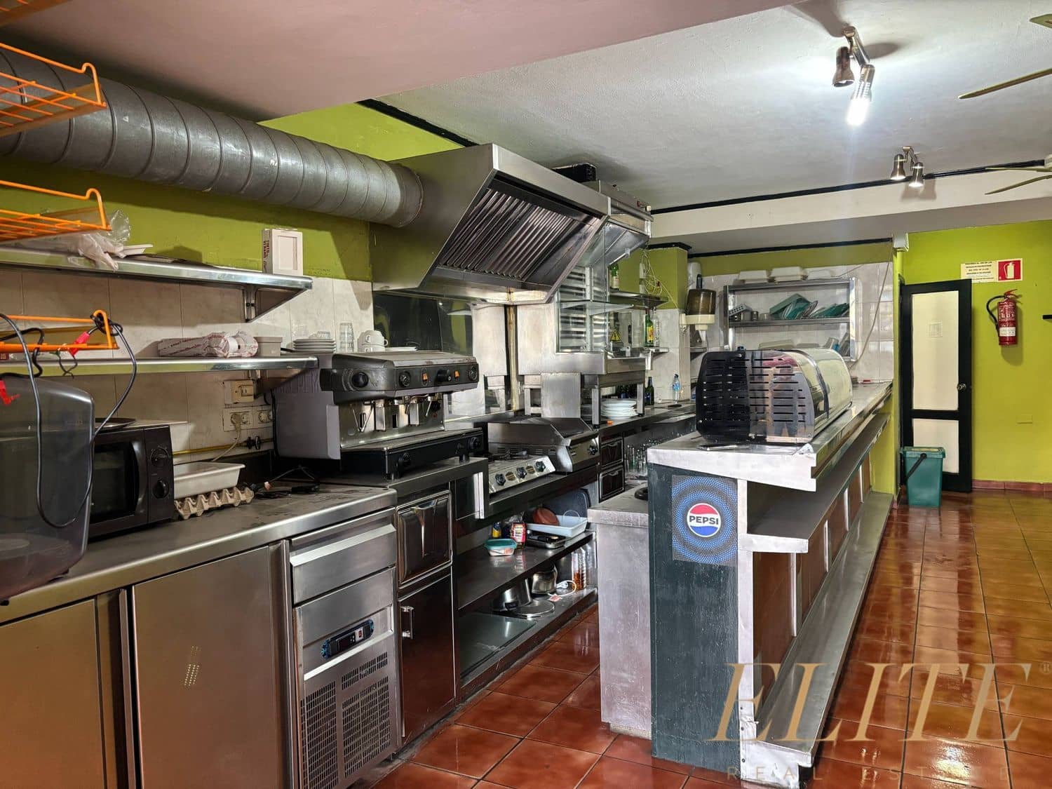 Local Commercial à vendre à San Bartolome de Tirajana - 114 000 € (Ref: 9694859)