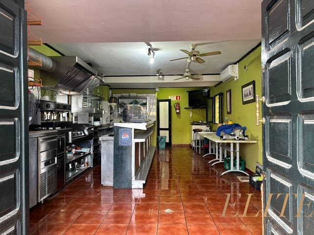 Local Comercial en San Bartolomé de Tirajana en venta - 114.000 € (Ref: 9694859)