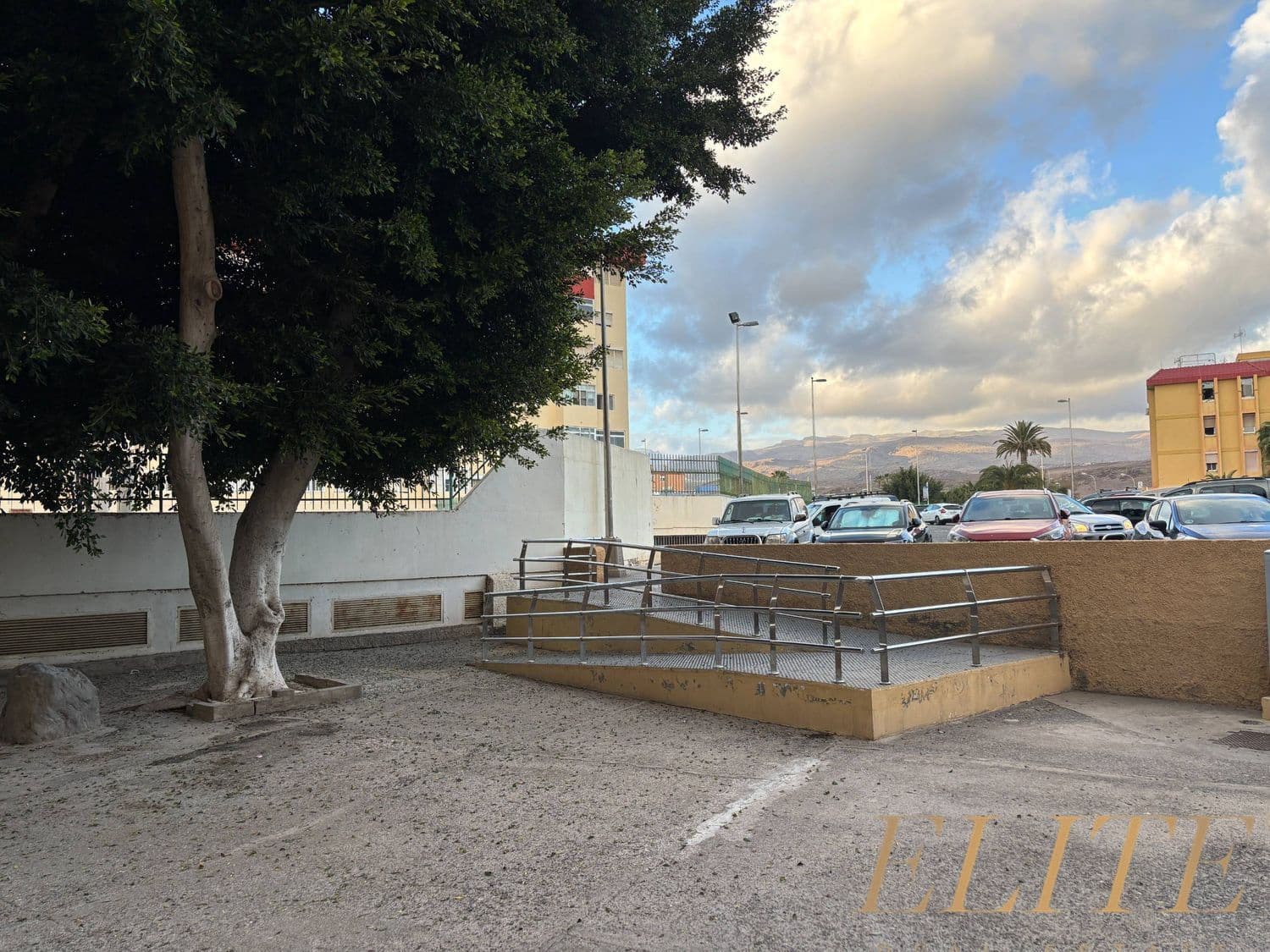 Local Commercial à vendre à San Bartolome de Tirajana - 114 000 € (Ref: 9694859)