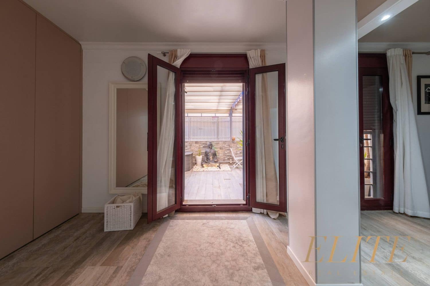 2 chambre Appartement à vendre à Santa Lucia de Tirajana avec garage - 270 000 € (Ref: 9700338)