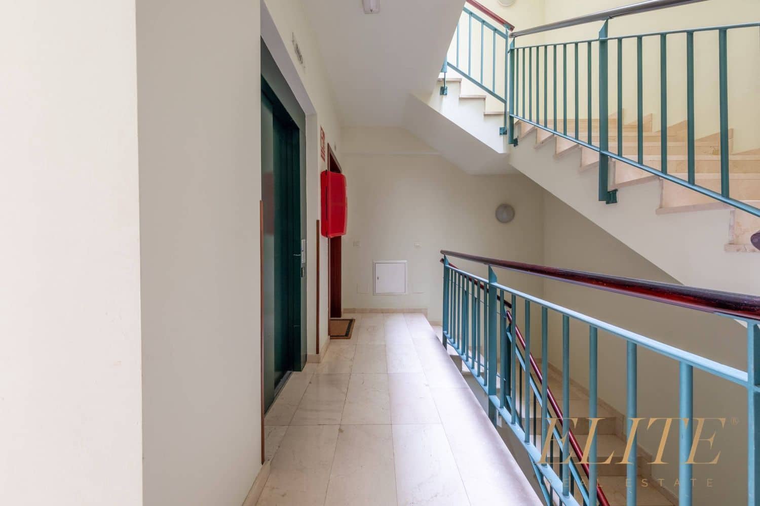 2 chambre Appartement à vendre à Santa Lucia de Tirajana avec garage - 270 000 € (Ref: 9700338)