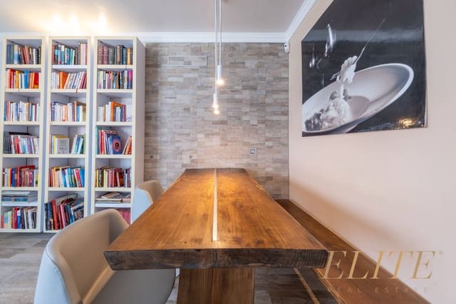 2 chambre Appartement à vendre à Santa Lucía de Tirajana avec garage - 270 000 € (Ref: 9700338)