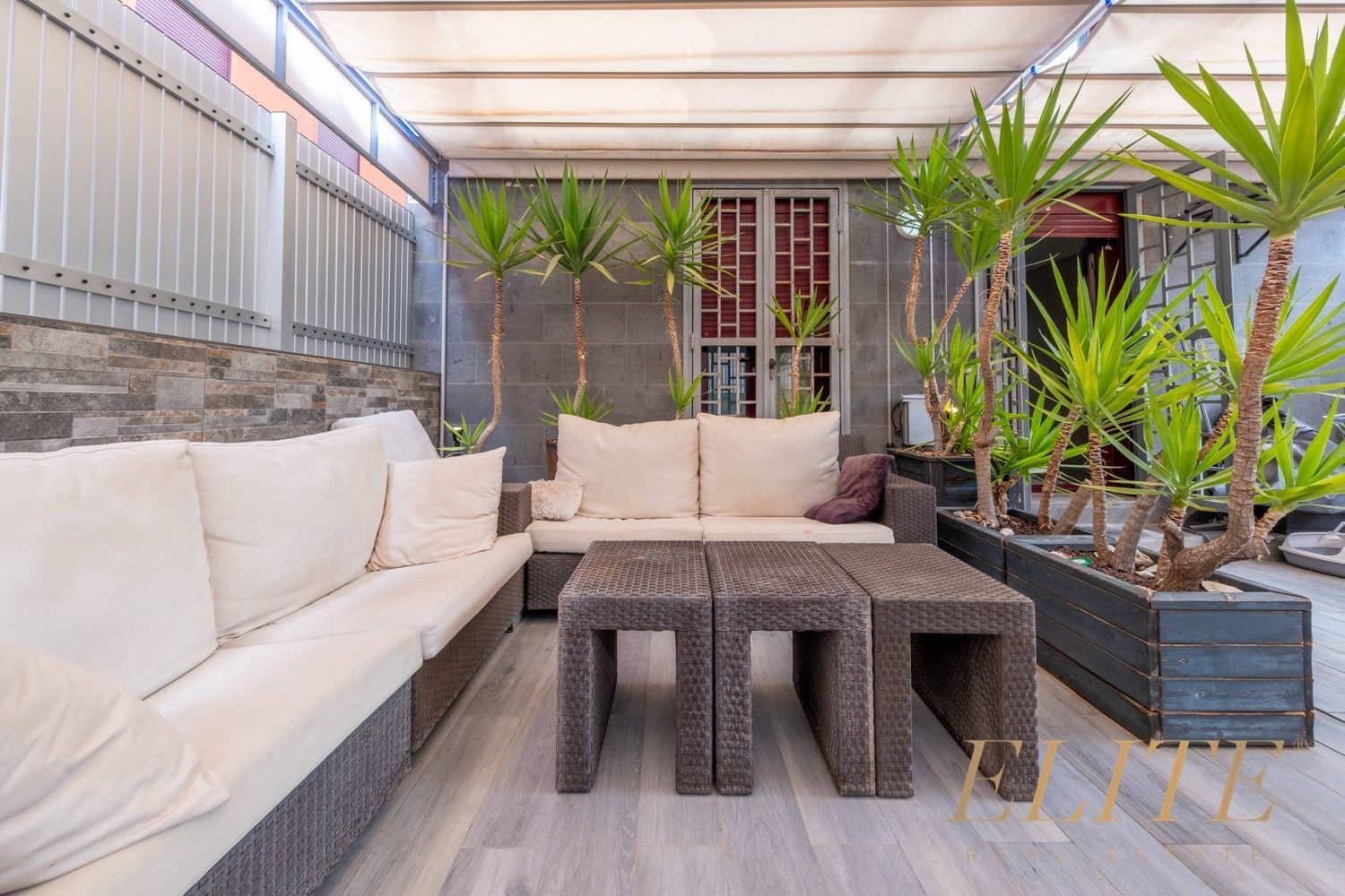 2 chambre Appartement à vendre à Santa Lucia de Tirajana avec garage - 270 000 € (Ref: 9700338)