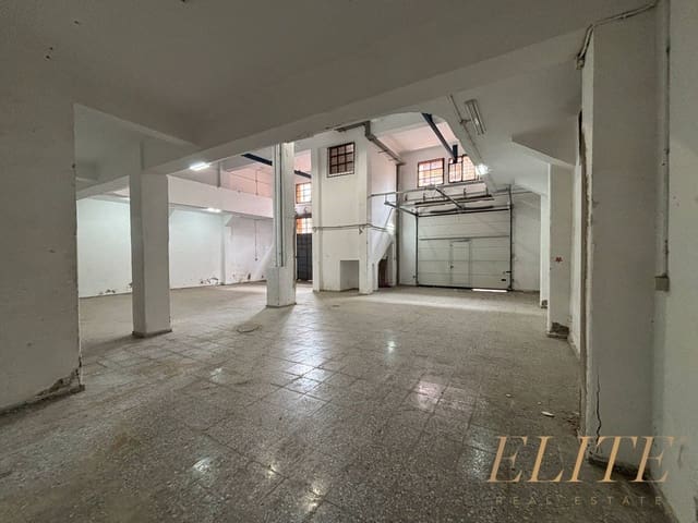 Local Commercial à vendre à Isleta, Las Palmas de Gran Canaria - 320 000 € (Ref: 9719389)