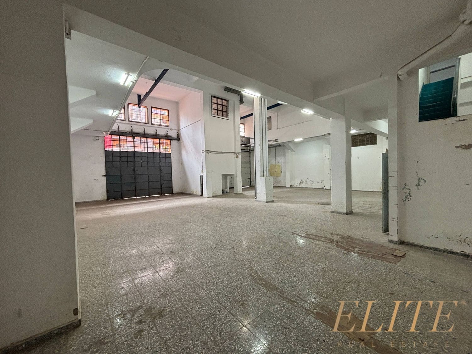 Commercial for sale in Las Palmas de Gran Canaria - € 320,000 (Ref: 9719389)