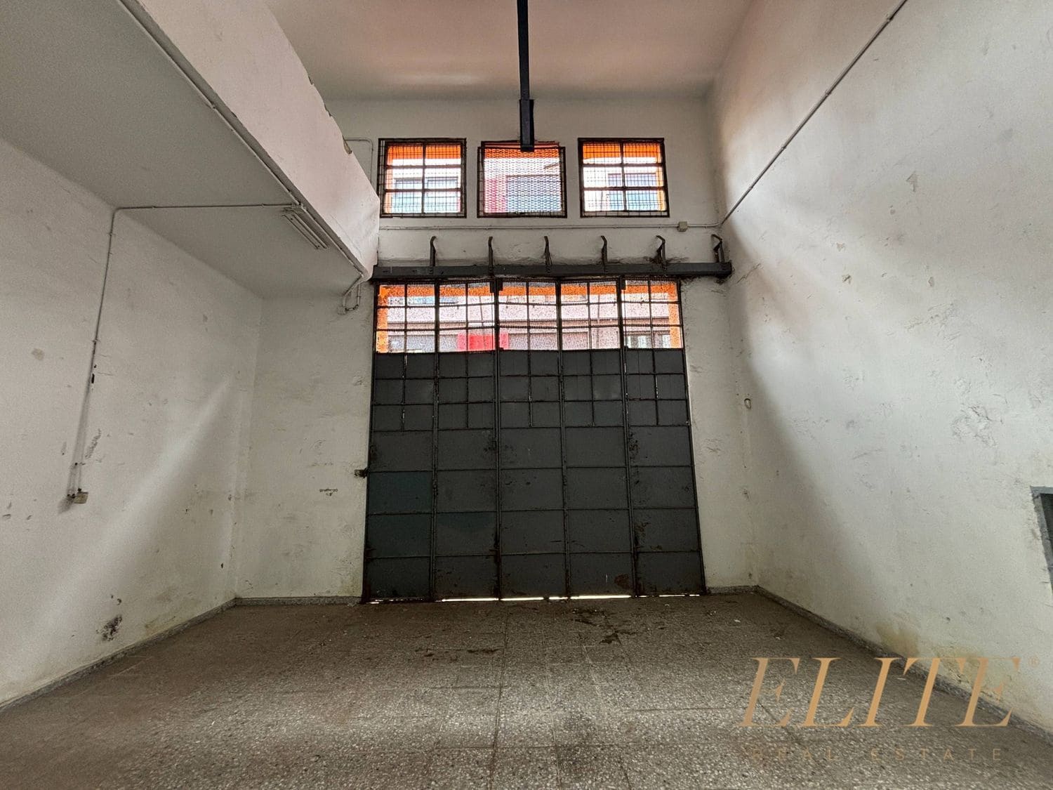 Commercial for sale in Las Palmas de Gran Canaria - € 320,000 (Ref: 9719389)