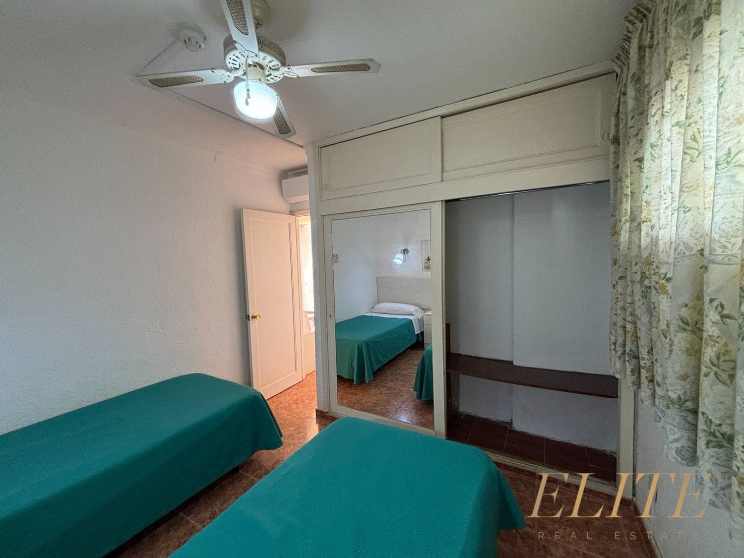 1 bedroom Apartment for sale in Playa del Ingles with garage - € 230,000 (Ref: 9755108)