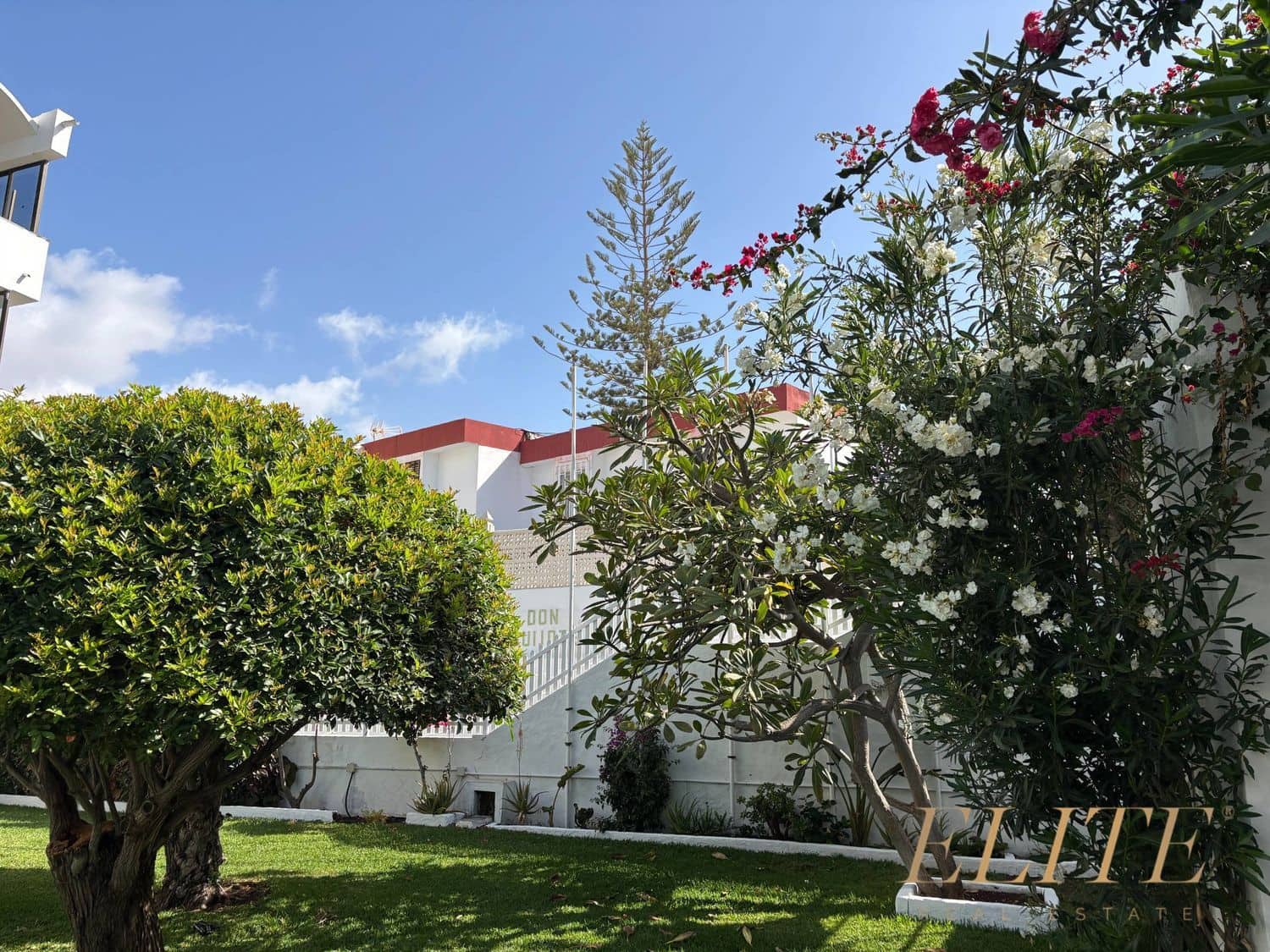 1 bedroom Apartment for sale in Playa del Ingles with garage - € 230,000 (Ref: 9755108)