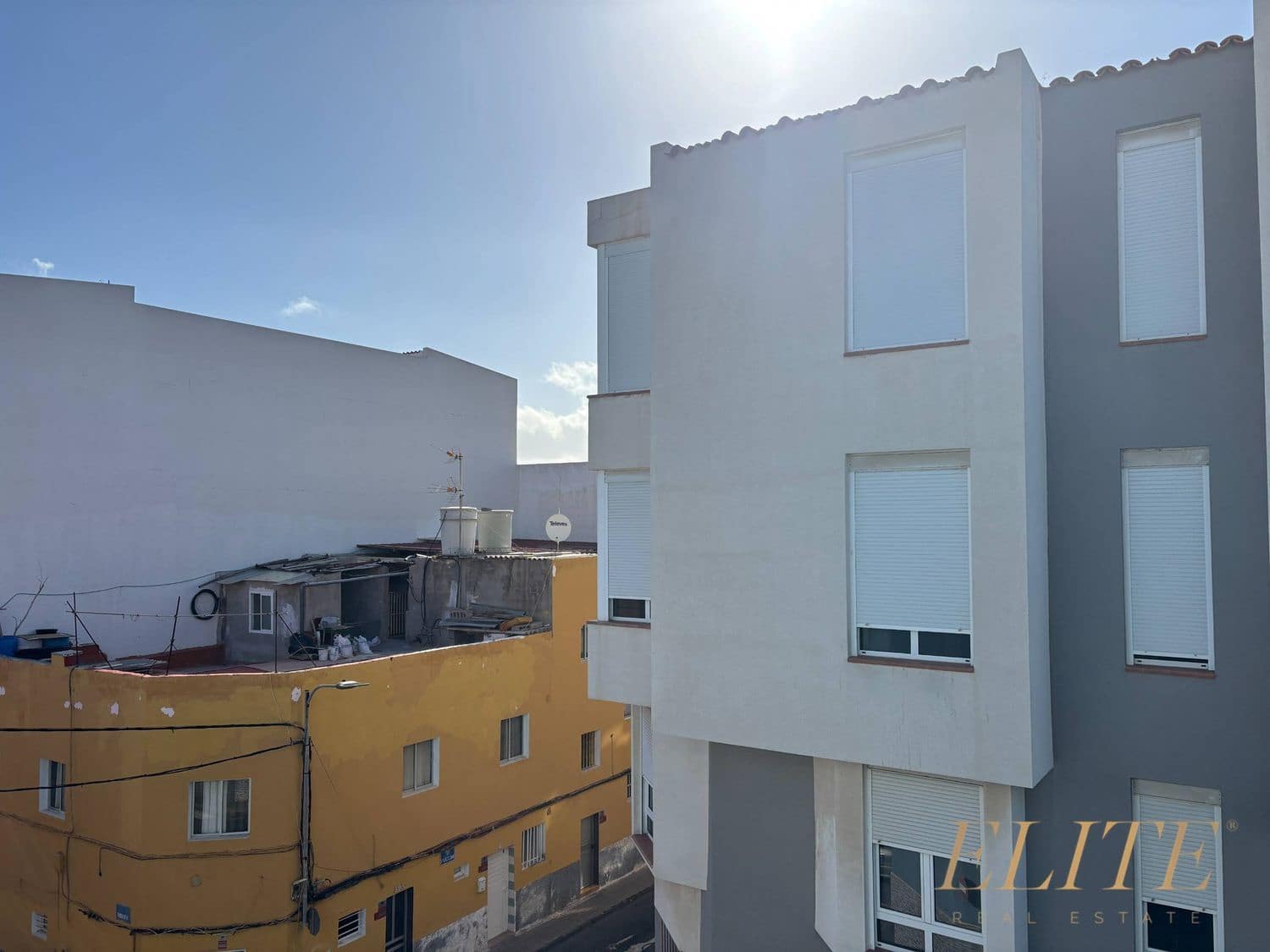 Apartamento de 3 habitaciones en Santa Lucía de Tirajana en venta con garaje - 175.000 € (Ref: 9777580)