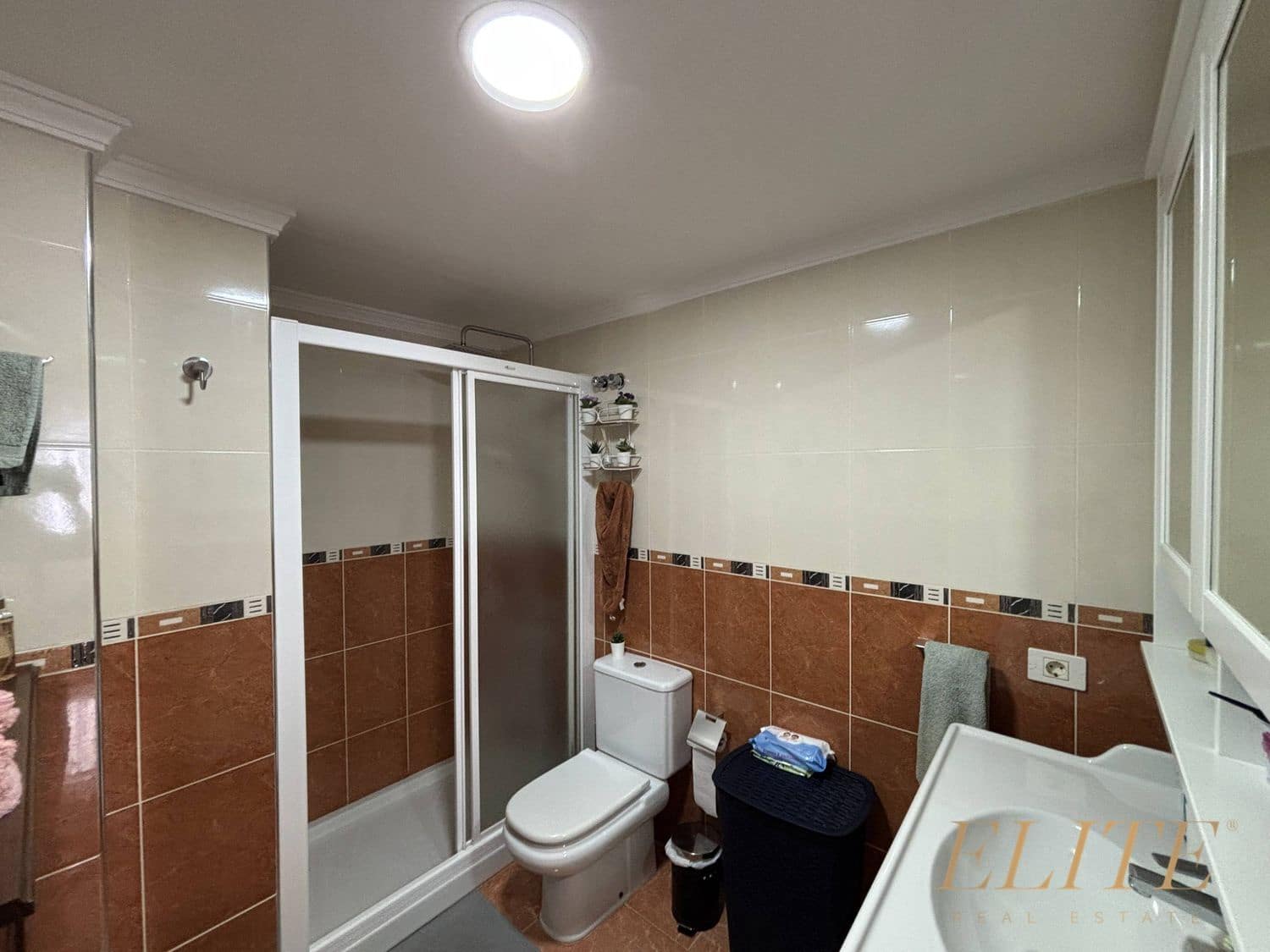 Apartamento de 3 habitaciones en Santa Lucía de Tirajana en venta con garaje - 175.000 € (Ref: 9777580)