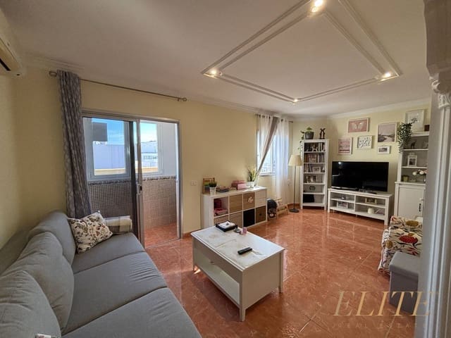 Apartamento de 3 habitaciones en Santa Lucía de Tirajana en venta con garaje - 175.000 € (Ref: 9777580)