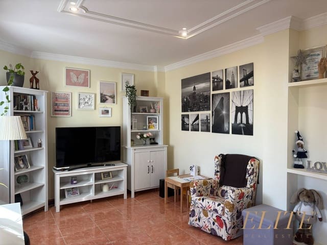 Apartamento de 3 habitaciones en Santa Lucía de Tirajana en venta con garaje - 175.000 € (Ref: 9777580)