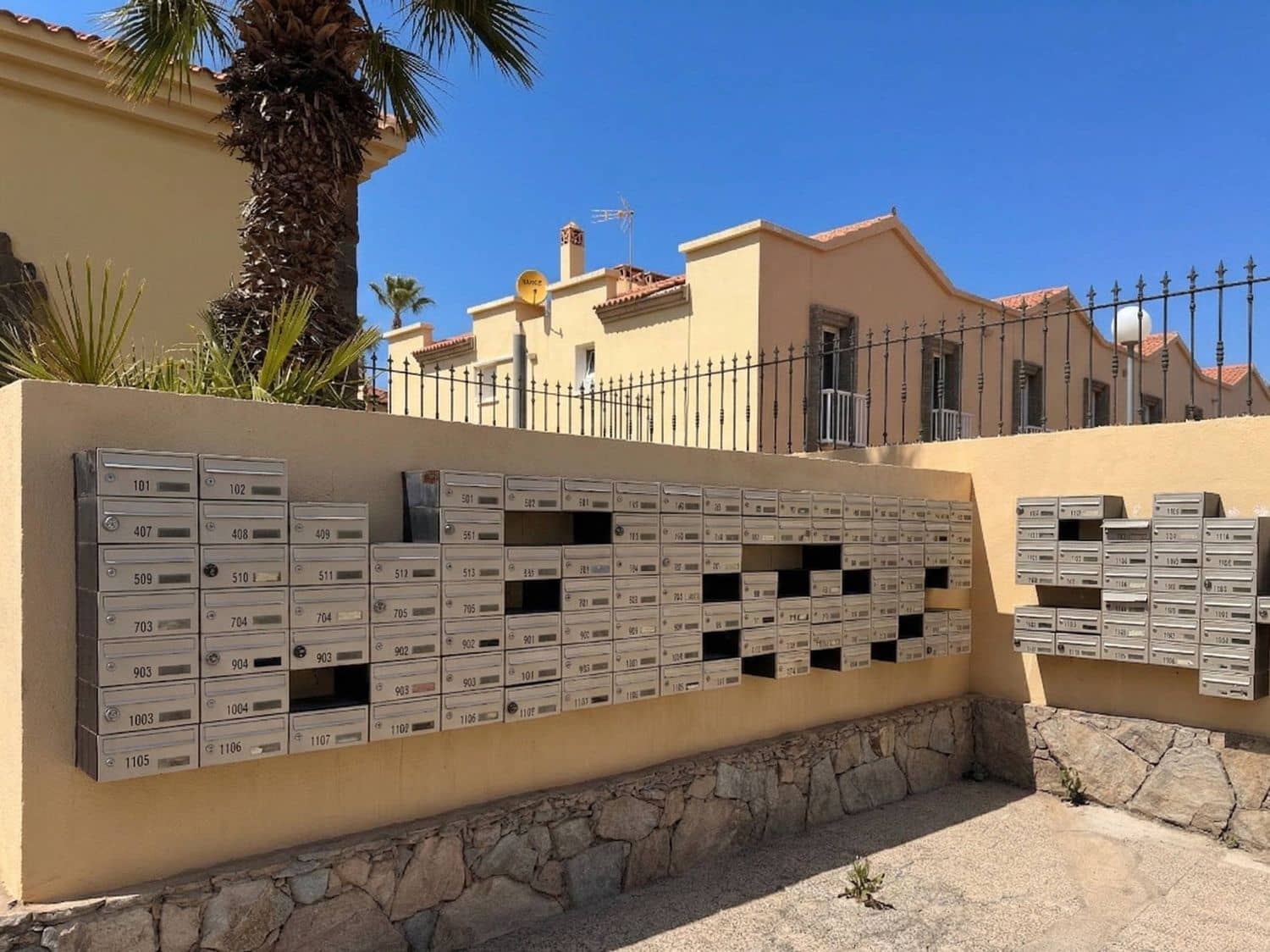 1 soverom Leilighet til salgs i San Bartolome de Tirajana med svømmebasseng garasje - € 240 000 (Ref: 9786965)