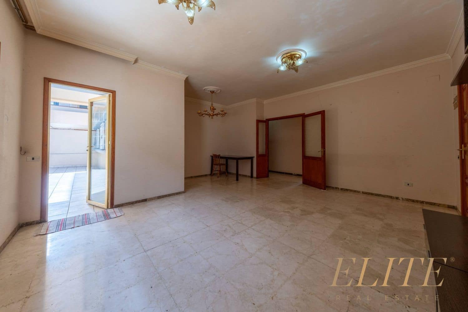 4 makuuhuone Huoneisto myytävänä paikassa Las Palmas de Gran Canaria mukana 
autotalli - 515 000 € (Ref: 9786966)