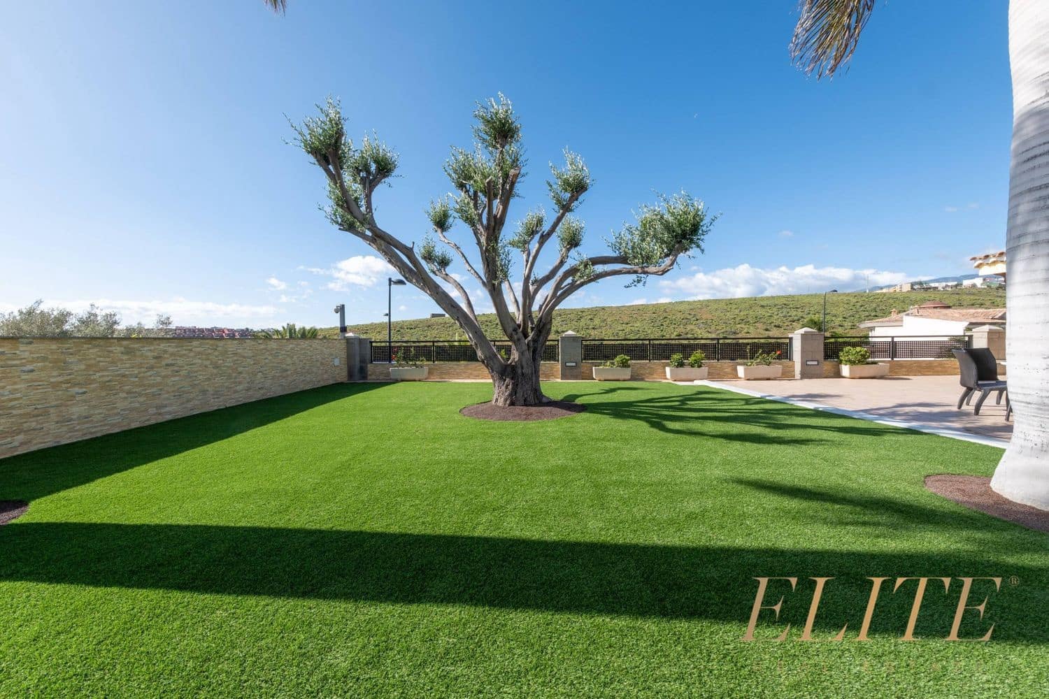 6 slaapkamer Villa te koop in Jinamar met zwembad garage - € 1.625.000 (Ref: 9786974)