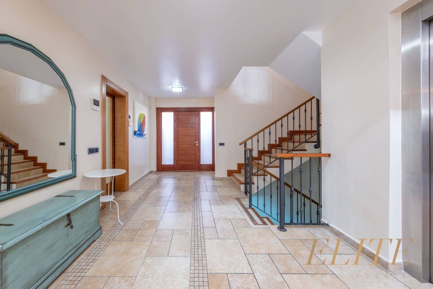 6 slaapkamer Villa te koop in Jinamar met zwembad garage - € 1.625.000 (Ref: 9786974)