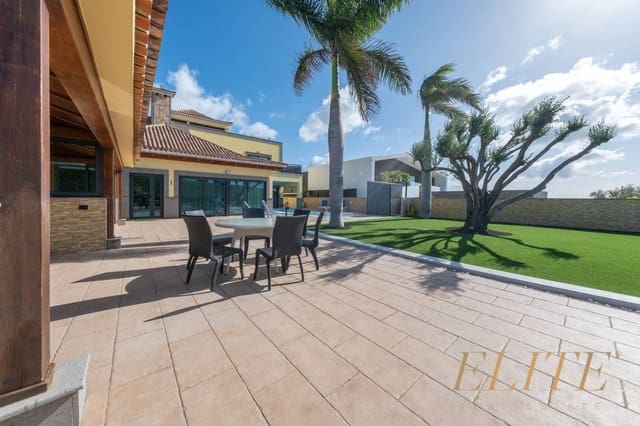 6 slaapkamer Villa te koop in Jinámar, Telde met zwembad garage - € 1.625.000 (Ref: 9786974)