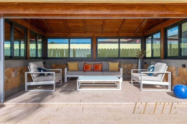 6 slaapkamer Villa te koop in Jinámar, Telde met zwembad garage - € 1.625.000 (Ref: 9786974)