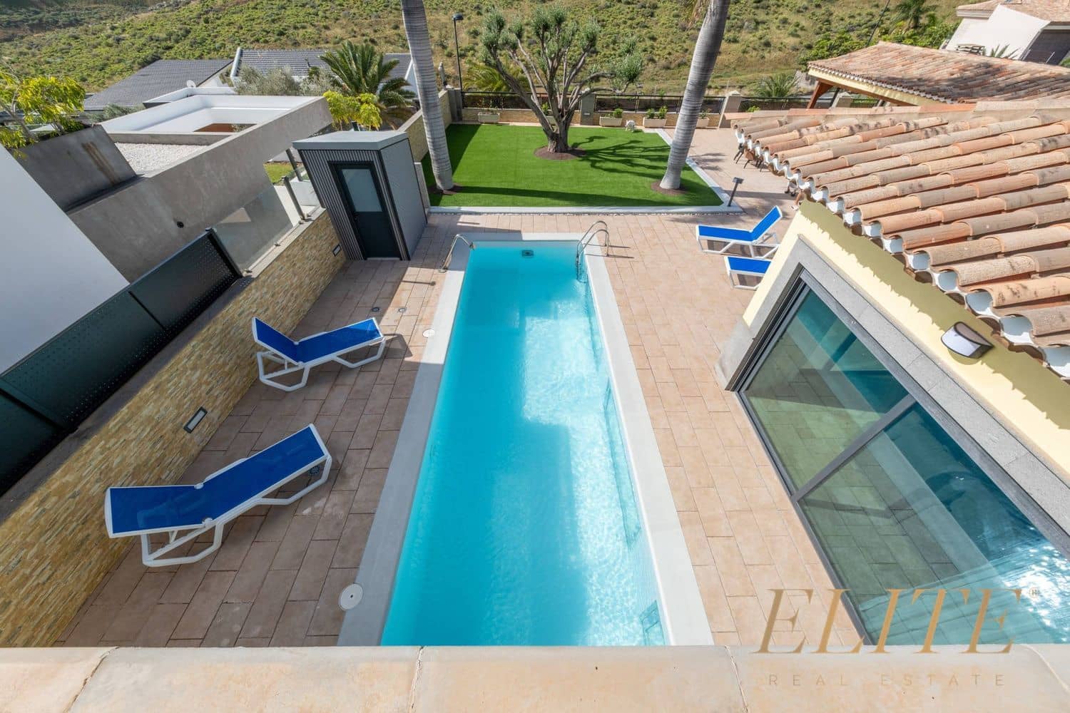 6 slaapkamer Villa te koop in Jinamar met zwembad garage - € 1.625.000 (Ref: 9786974)