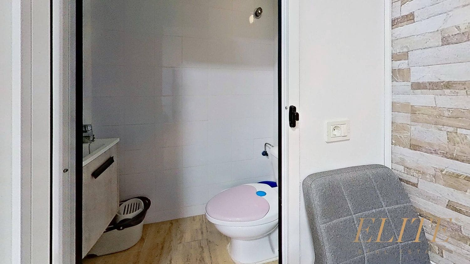 Kantoor te koop in San Bartolome de Tirajana - € 65.000 (Ref: 9790014)