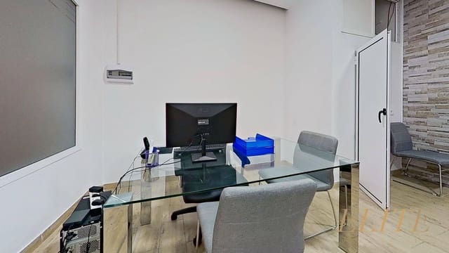 Kantoor te koop in San Bartolomé de Tirajana - € 65.000 (Ref: 9790014)