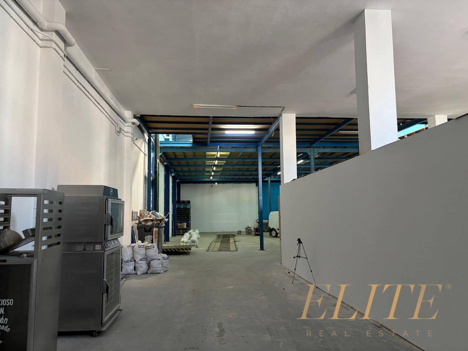 Commercial for rent in Cruce de Arinaga - € 4,200 (Ref: 9793931)