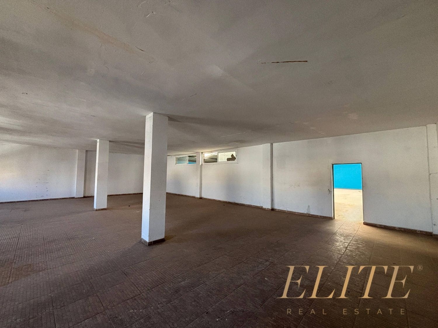 Commercial for rent in Cruce de Arinaga - € 4,200 (Ref: 9793931)