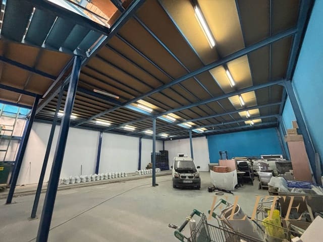 Commercial for rent in Cruce de Arinaga, Agüimes - € 4,200 (Ref: 9793931)