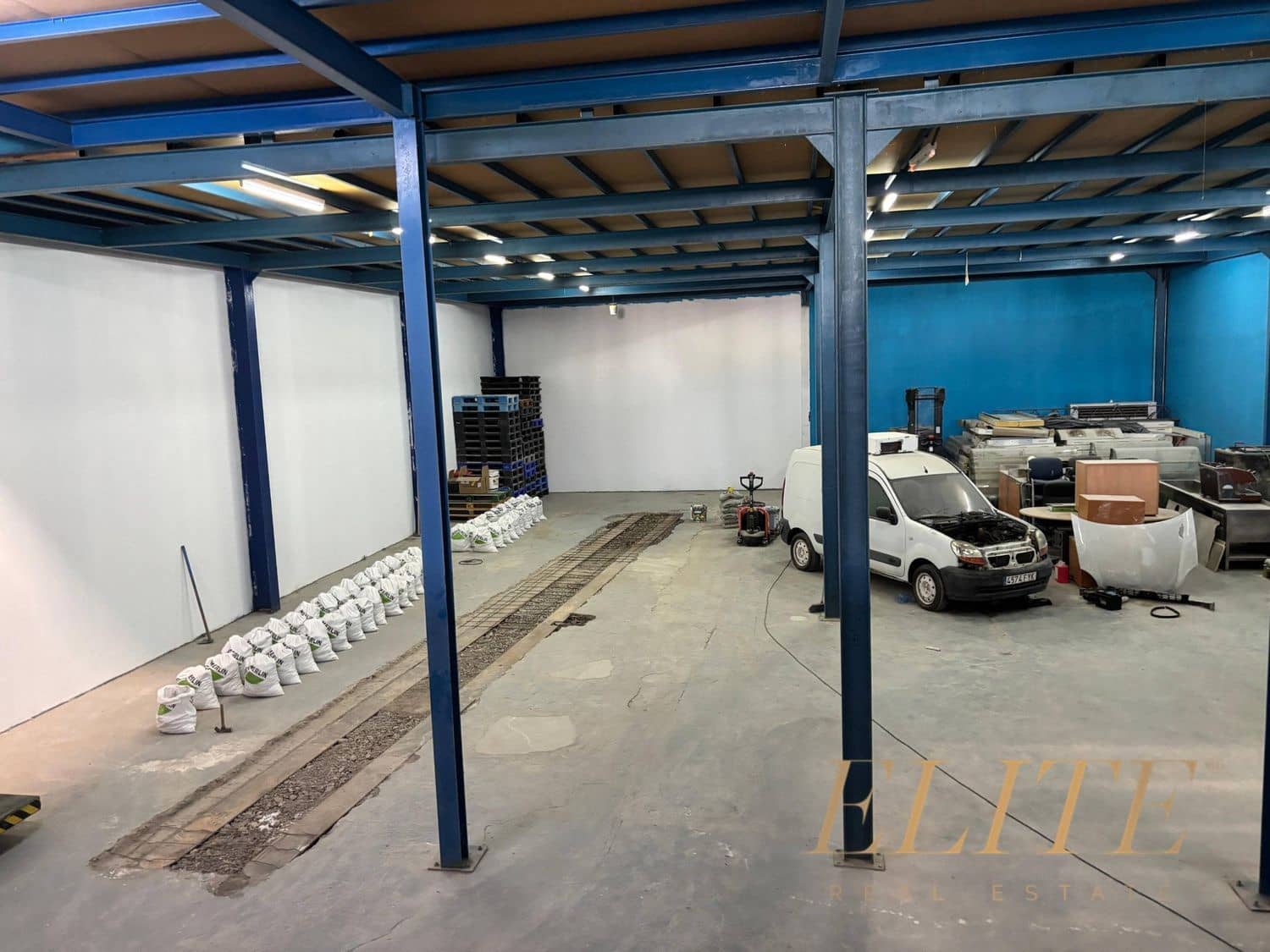 Commercial for rent in Cruce de Arinaga - € 4,200 (Ref: 9793931)