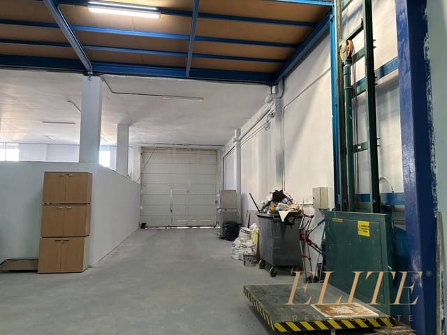 Commercial for rent in Cruce de Arinaga, Agüimes - € 4,200 (Ref: 9793931)