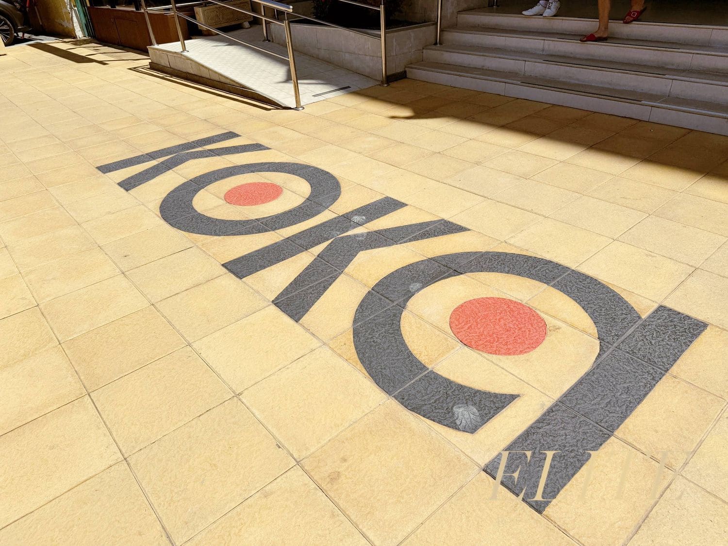 Apartment for sale in Playa del Ingles with pool garage - € 220,000 (Ref: 9804050)