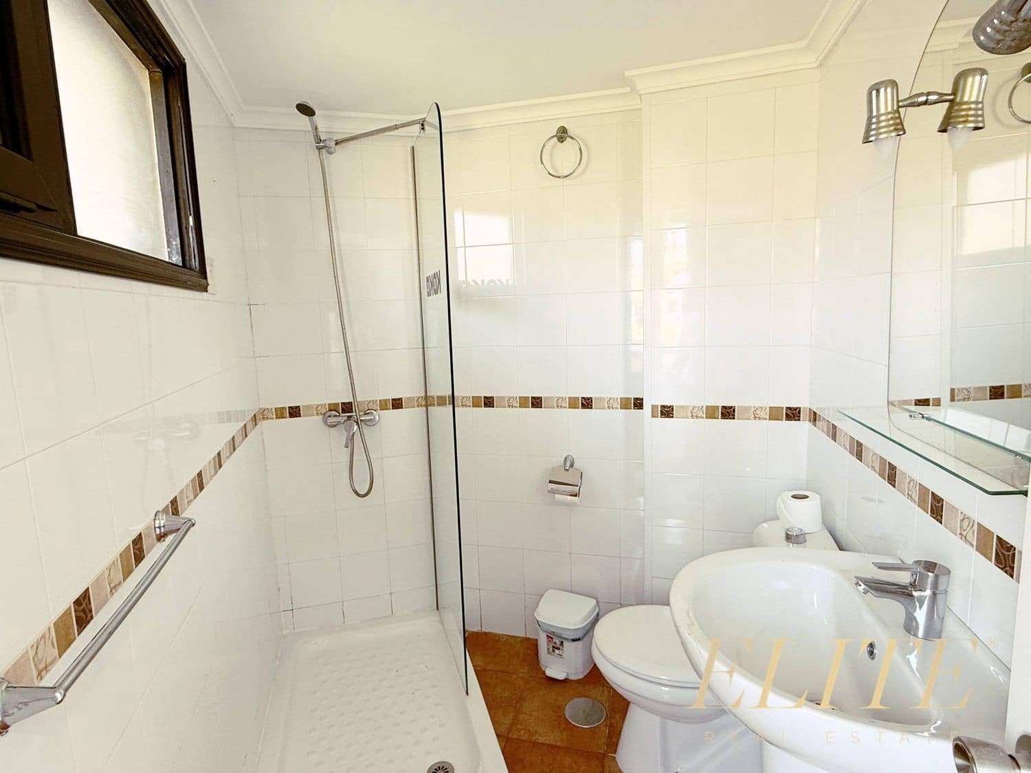 Apartament na sprzedaż w Playa del Ingles z basenem garażem - 240 000 € (Ref: 9804051)