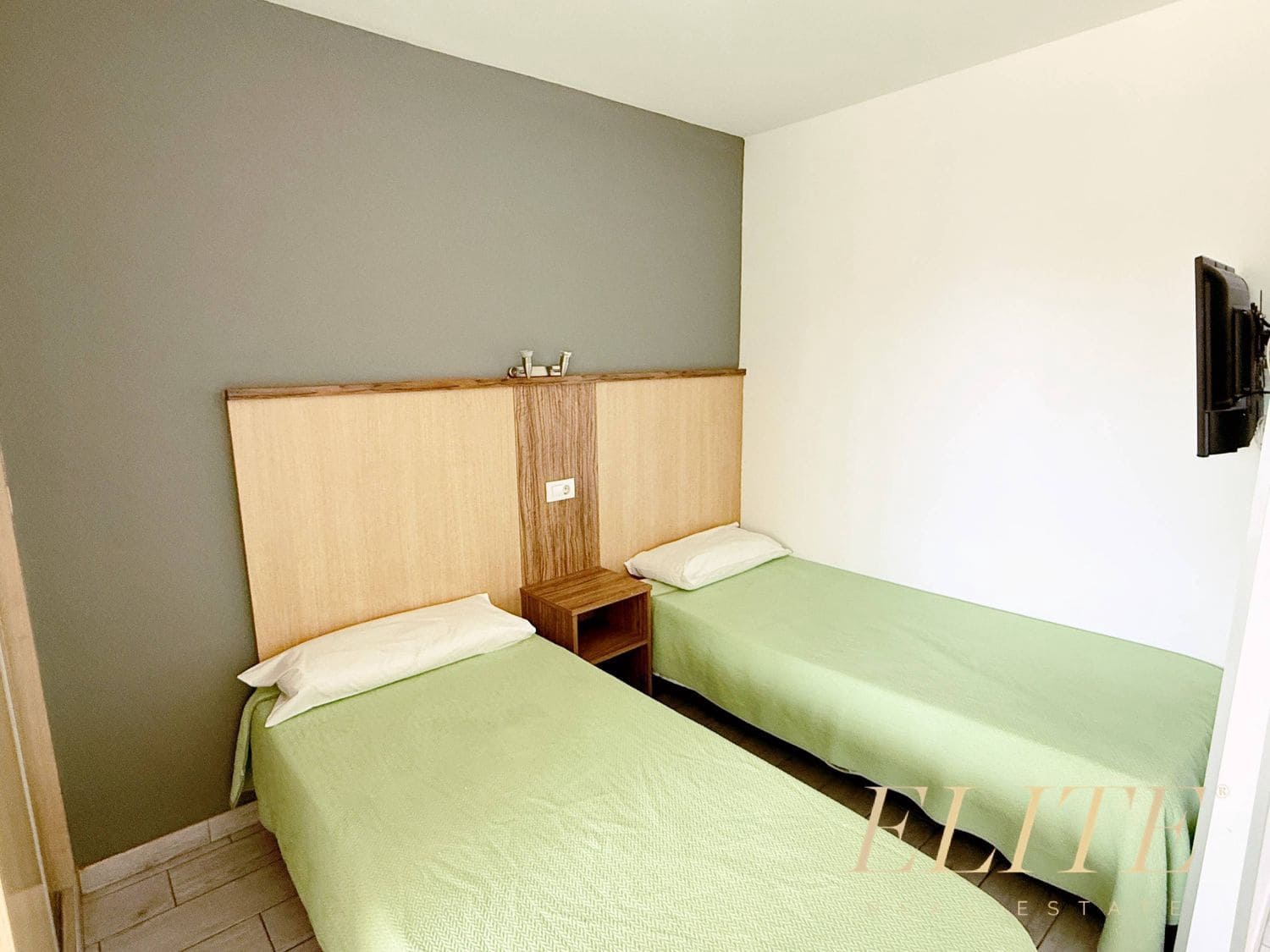 Apartamento en Playa del Inglés en venta con piscina garaje - 235.000 € (Ref: 9806198)