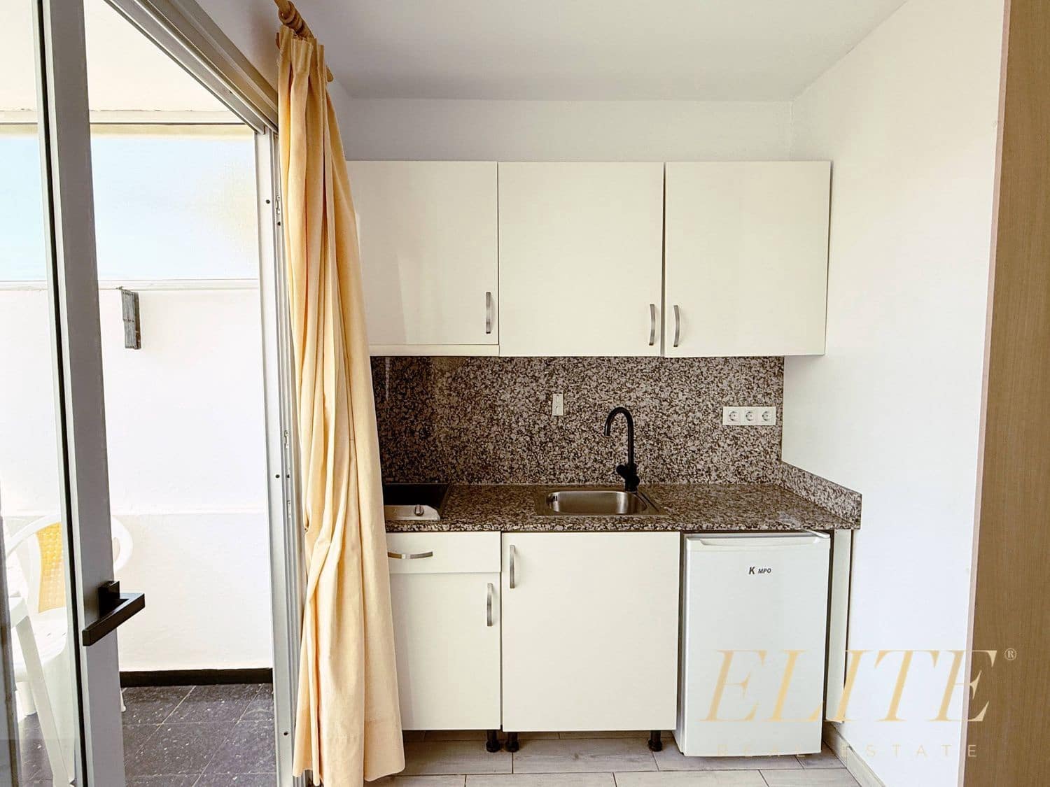 Apartamento en Playa del Inglés en venta con piscina garaje - 235.000 € (Ref: 9806198)