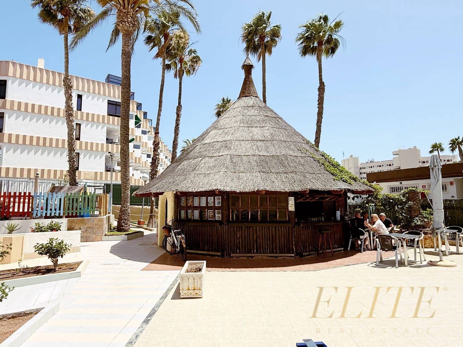 Apartamento en Playa del Inglés en venta con piscina garaje - 235.000 € (Ref: 9806198)