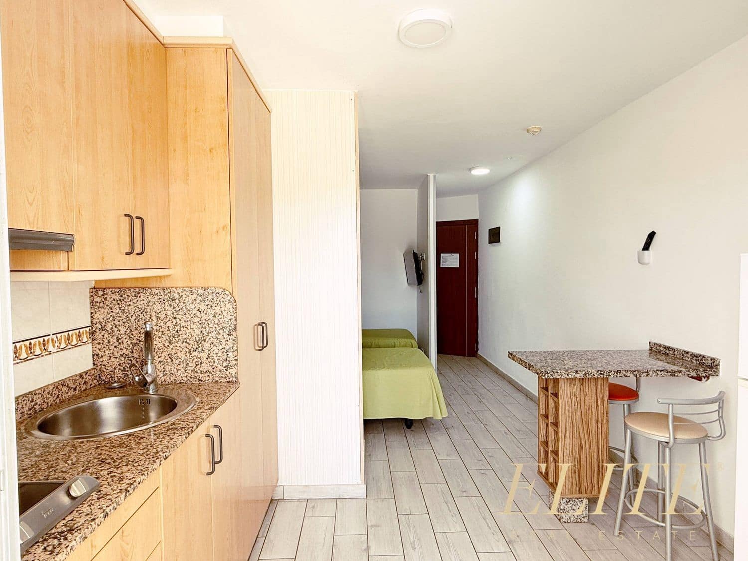 Apartamento en Playa del Inglés en venta con piscina garaje - 220.000 € (Ref: 9806199)