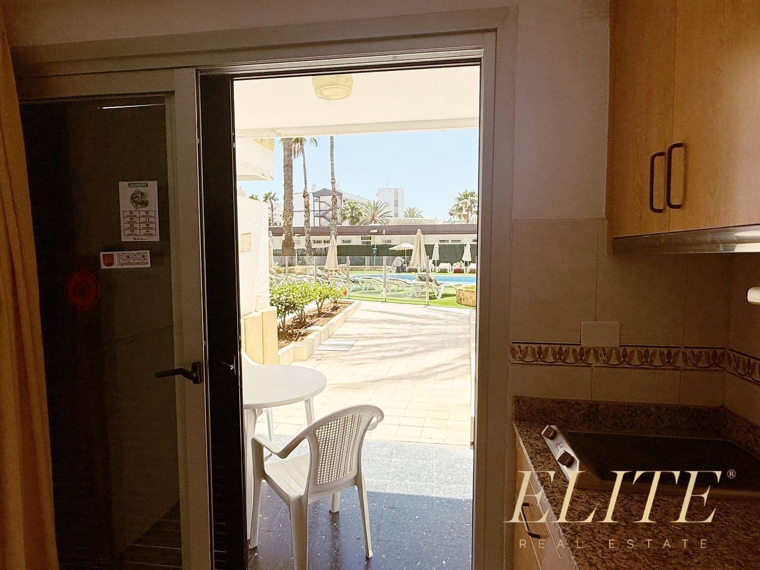 Apartamento en Playa del Inglés en venta con piscina garaje - 220.000 € (Ref: 9806199)