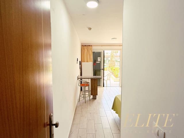 Apartamento en Playa del Inglés, San Bartolomé de Tirajana en venta con piscina garaje - 220.000 € (Ref: 9806199)